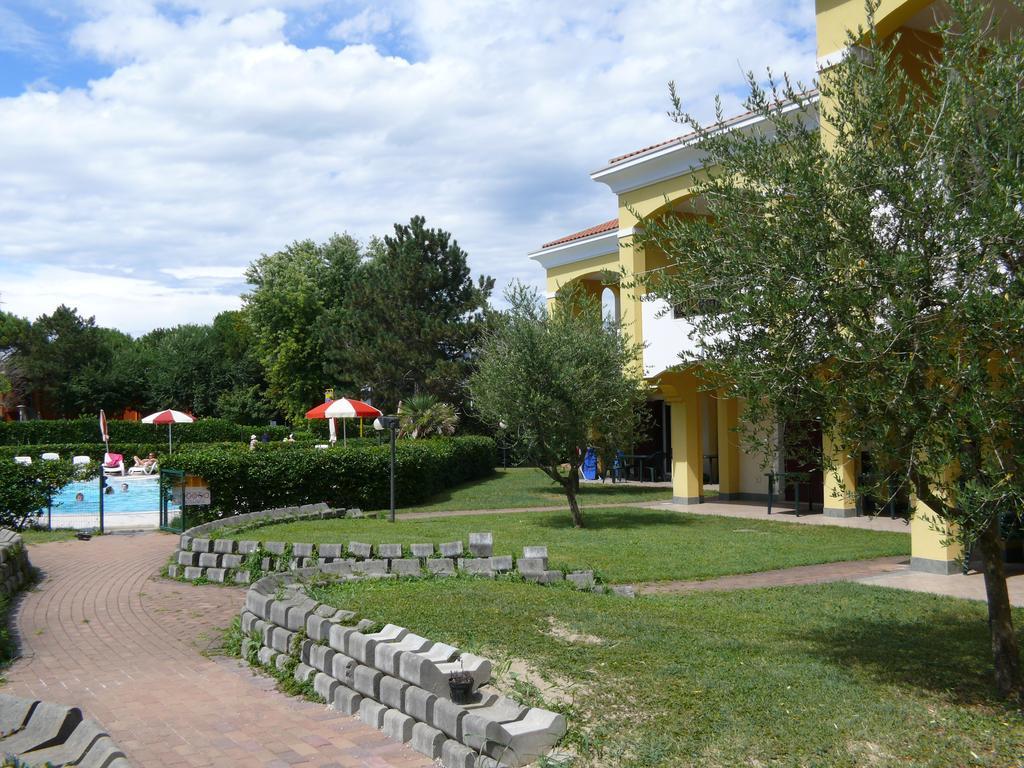 Apartment Villaggio Borgo Dell'ulivo *
